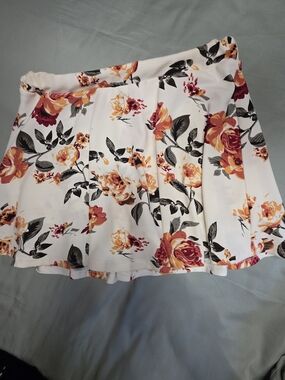 SHEIN White Floral Pleated Skort with Orange & Pink Roses